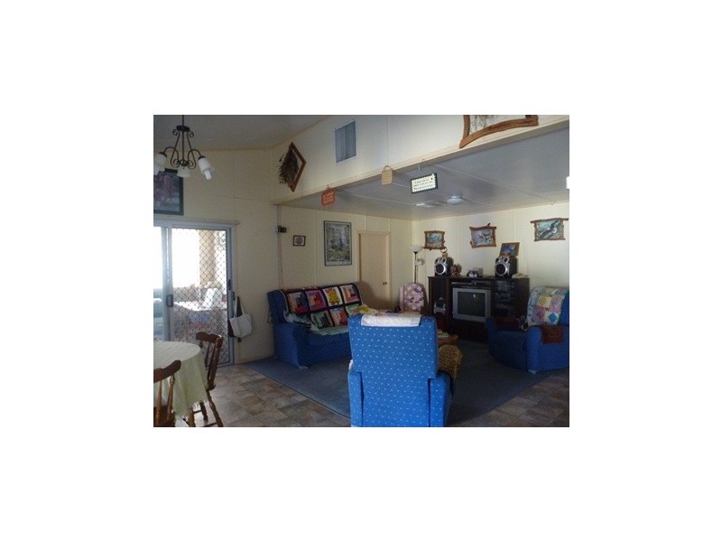 136 Galah Street, Longreach QLD 4730