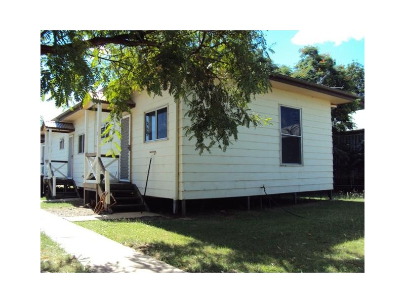 1/23 Crane Street, Longreach QLD 4730
