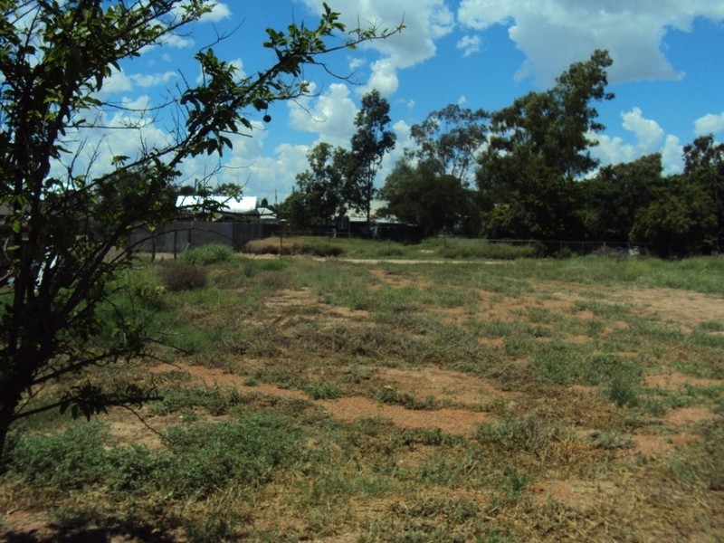 154 Spoonbill Street, Longreach QLD 4730