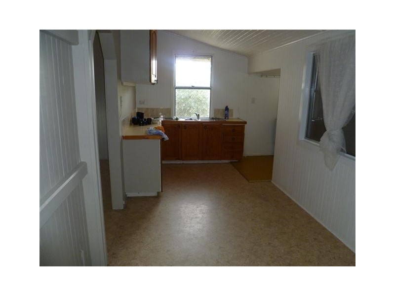 78  RAGLAN, Roma QLD 4455