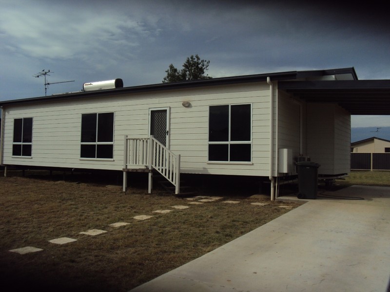 3 Honeyeater Court, Longreach QLD 4730