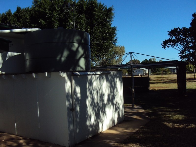 11 Cassowary Street, Longreach QLD 4730