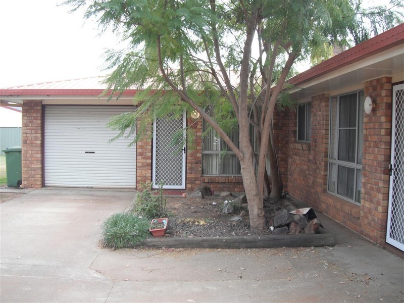 3/11 Alfred Street, St George QLD 4487