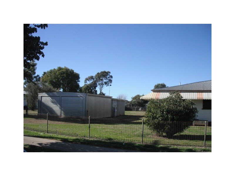 168 Victoria Street, St George QLD 4487
