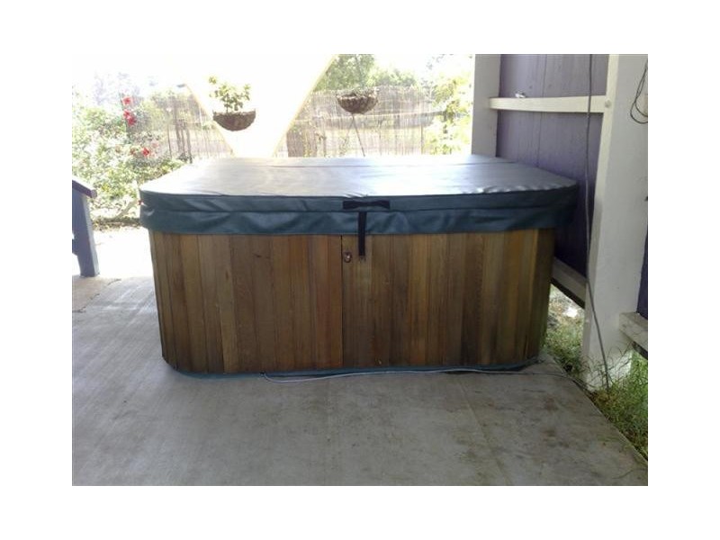 22 Perry St, Yuleba QLD 4427