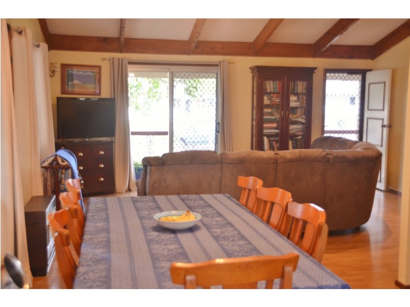 101 Miscamble Street, Roma QLD 4455