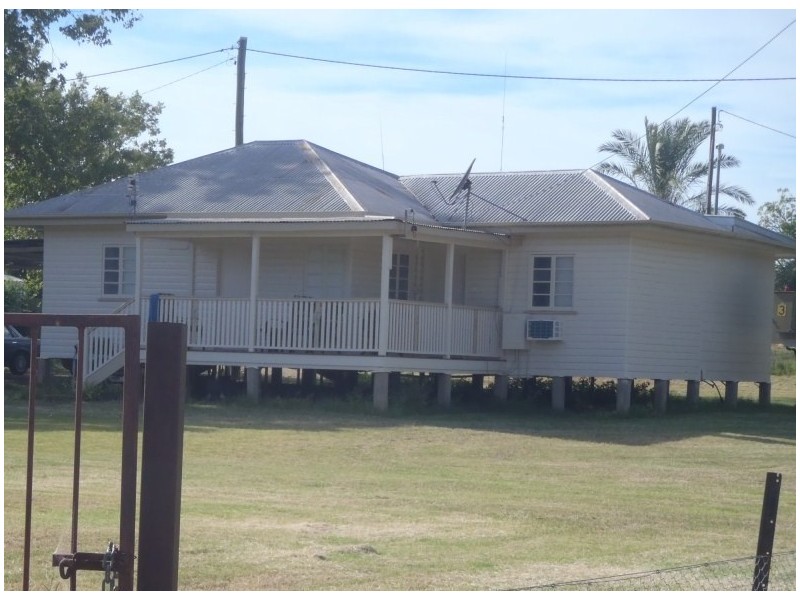 190  St Georges Terrace, St George QLD 4487