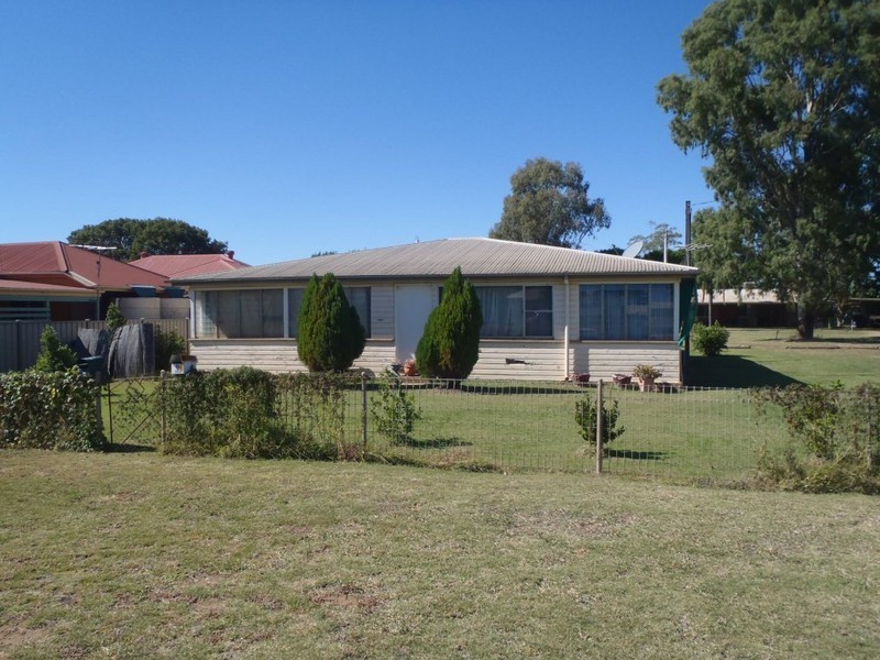 2/140 Alfred Street, St George QLD 4487