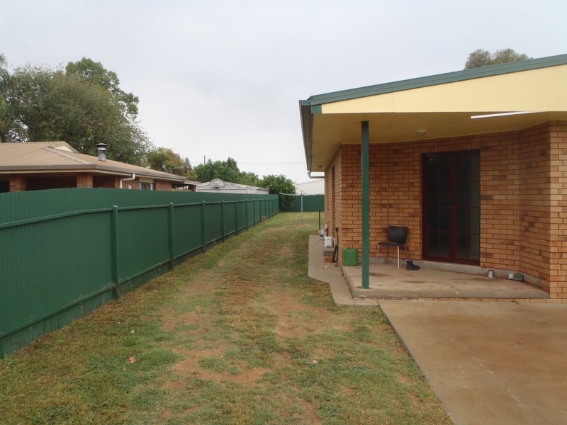 17a  Andrew Street, St George QLD 4487