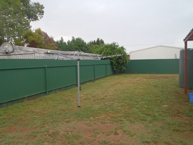 17a  Andrew Street, St George QLD 4487