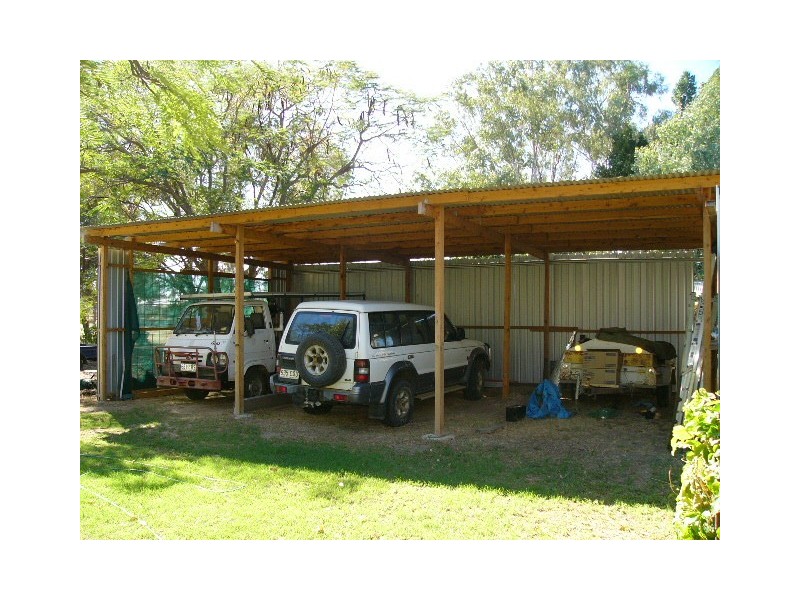 37 SHAMROCK STREET, Blackall QLD 4472