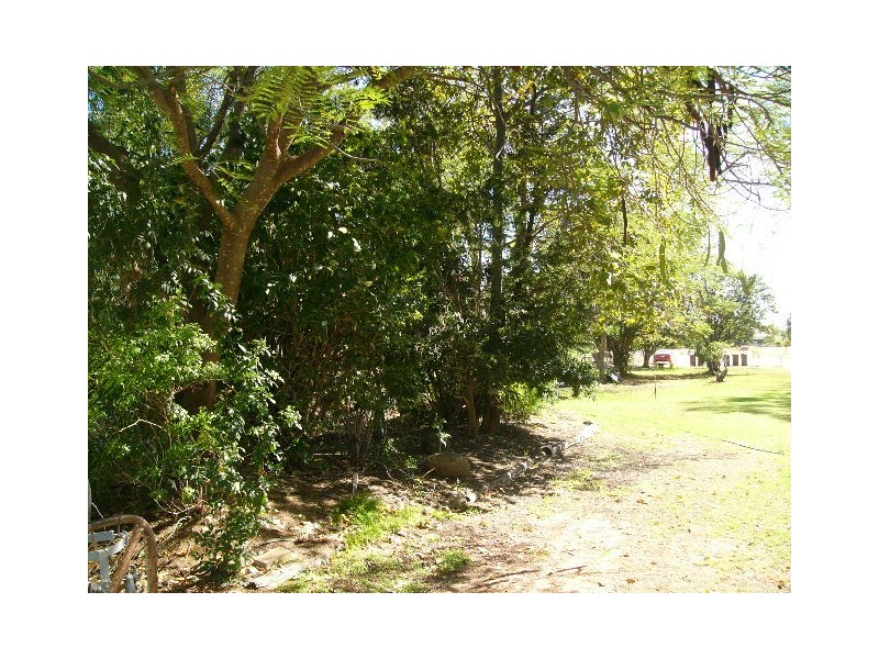 37 SHAMROCK STREET, Blackall QLD 4472