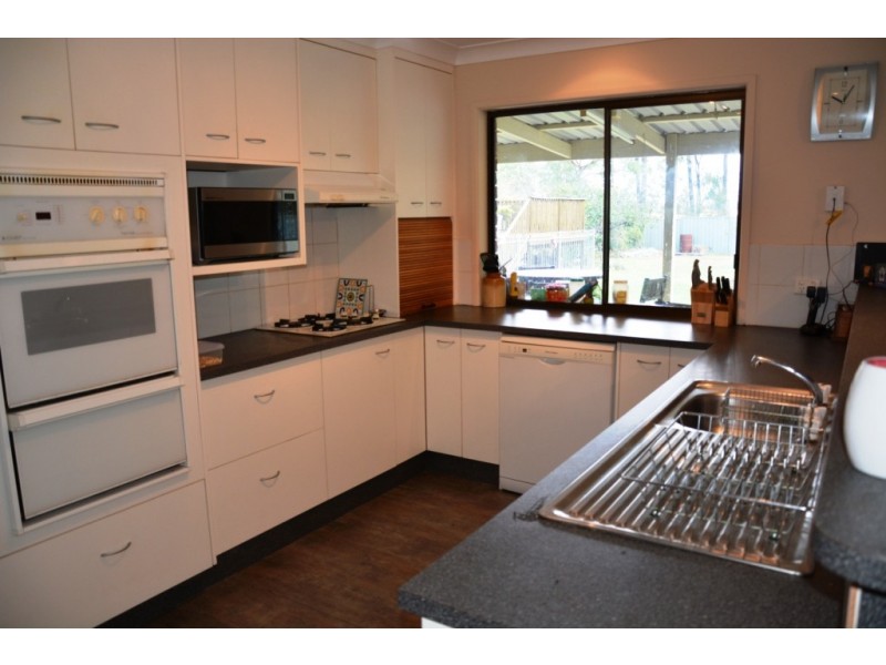 75 Daisy Street, Miles QLD 4415