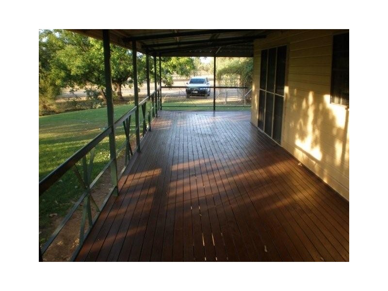 52 Albert Street, St George QLD 4487