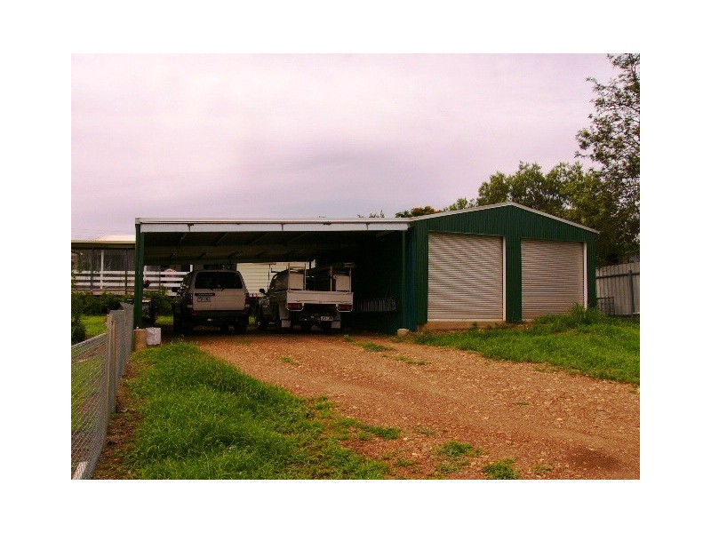 22 Ford Street, Taroom QLD 4420