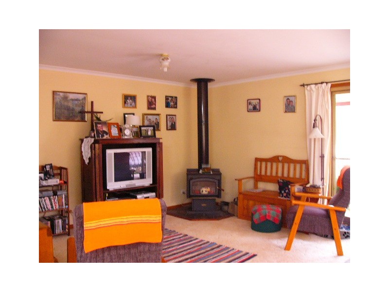 22 Ford Street, Taroom QLD 4420