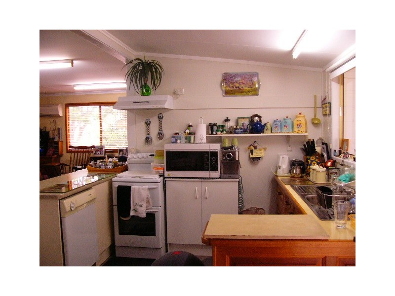 22 Ford Street, Taroom QLD 4420