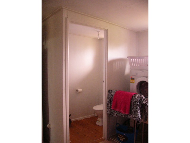 22 Ford Street, Taroom QLD 4420