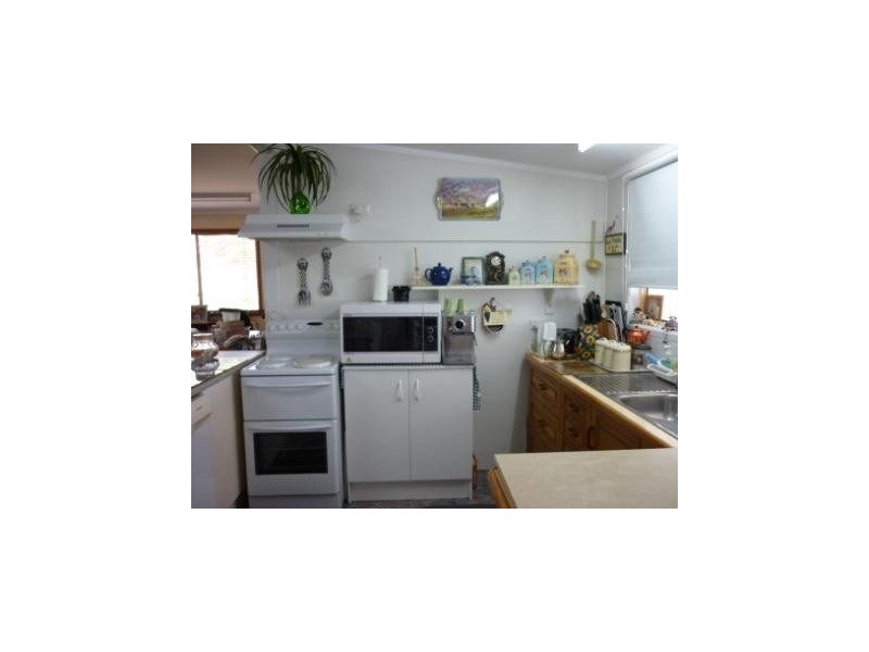 22 Ford Street, Taroom QLD 4420