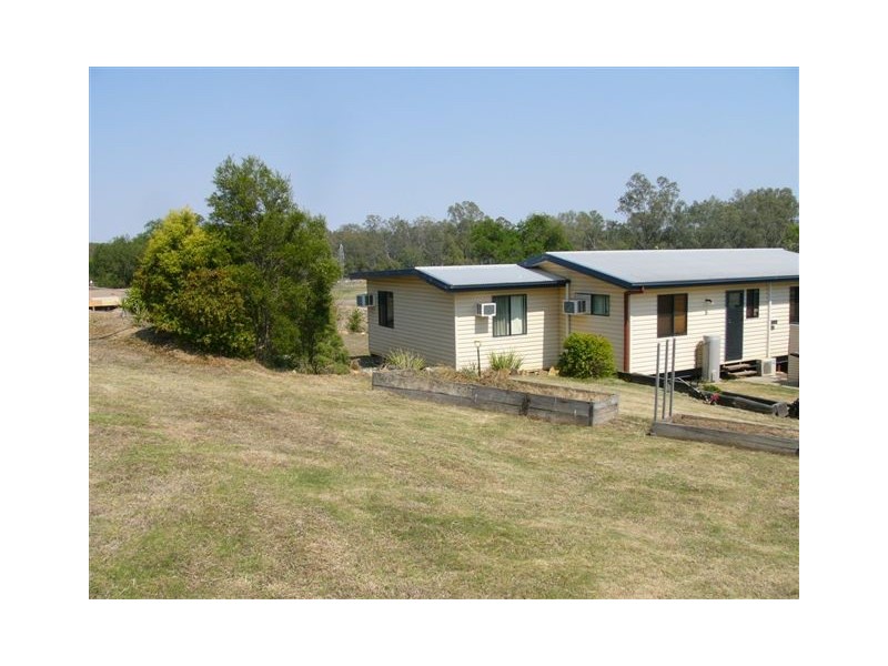 26 Bridge Street, Taroom QLD 4420