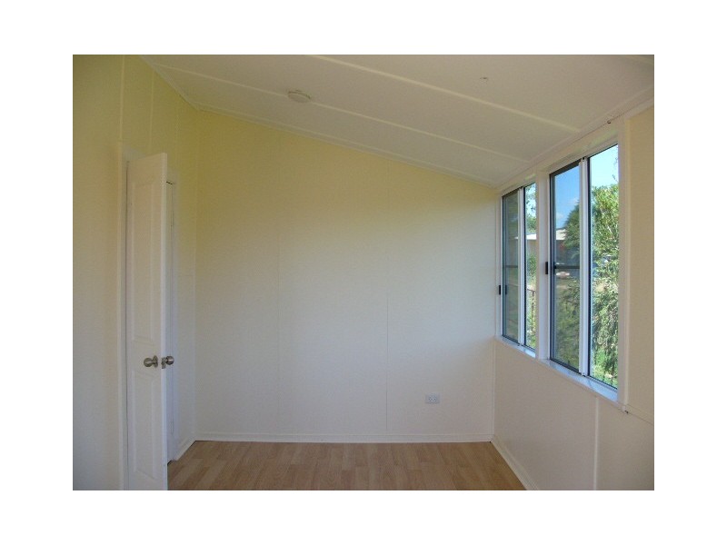 26 North Street, Taroom QLD 4420