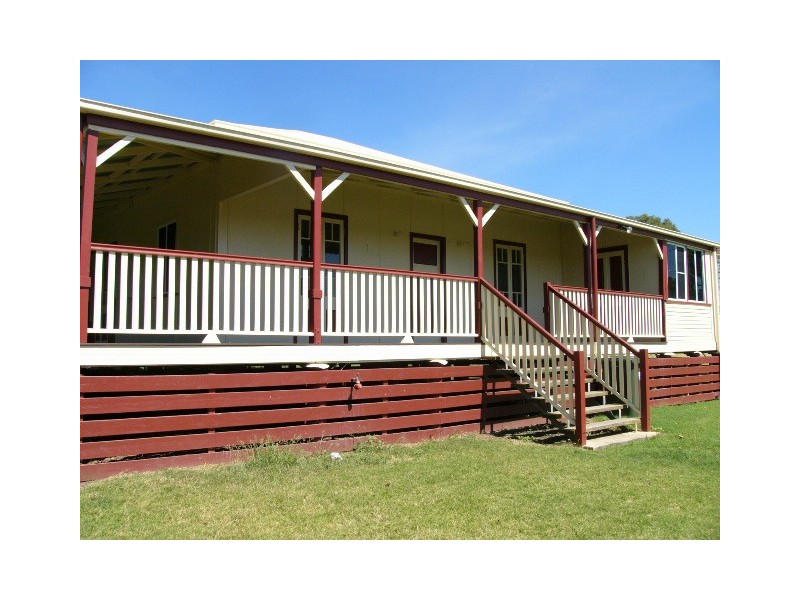 26 North Street, Taroom QLD 4420