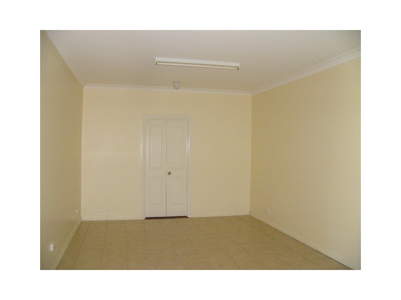 26 North Street, Taroom QLD 4420