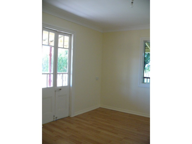 26 North Street, Taroom QLD 4420