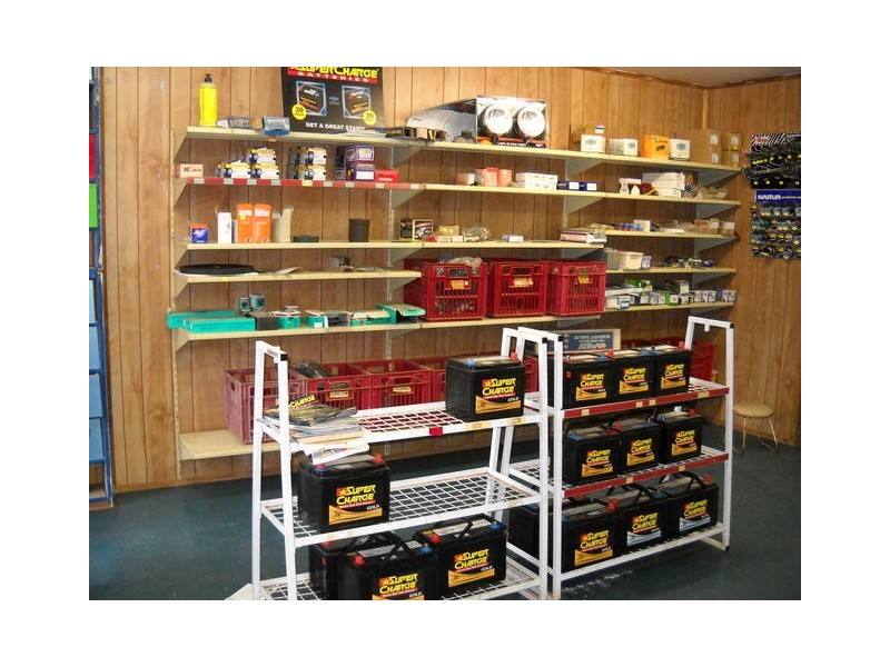 ” Bayly Motors”, Surat QLD 4417