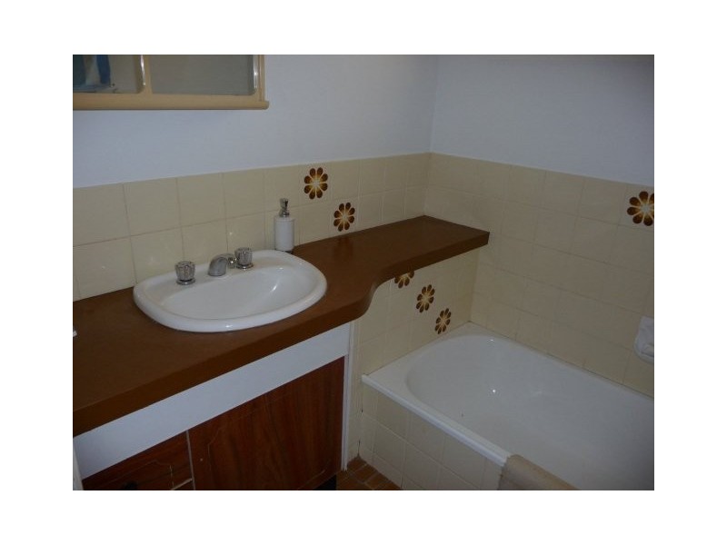 77 Alfred, St George QLD 4487