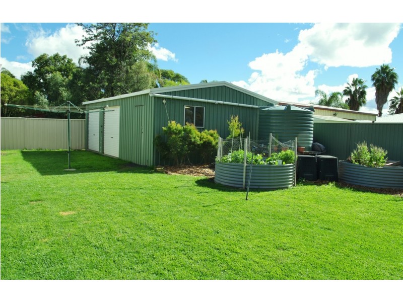 19 Alexander Avenue, Roma QLD 4455