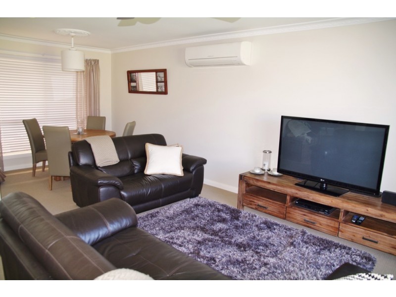 19 Alexander Avenue, Roma QLD 4455