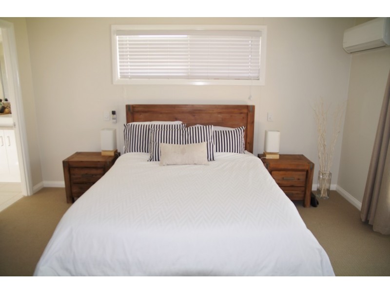 19 Alexander Avenue, Roma QLD 4455