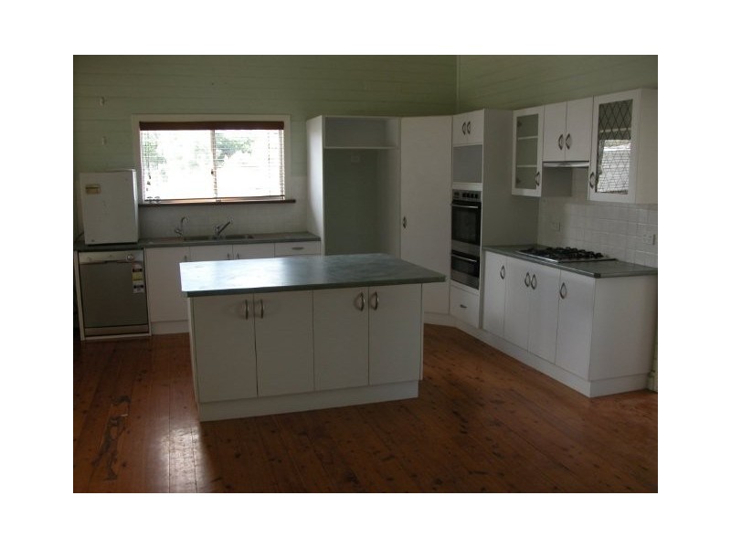 33 Scott Street, St George QLD 4487