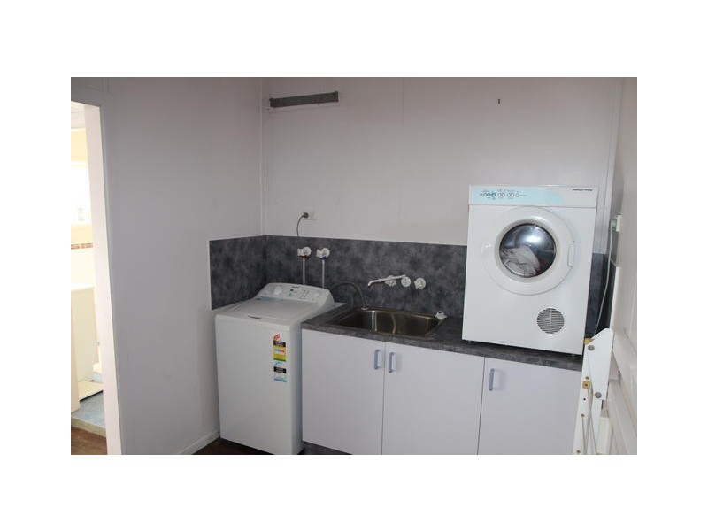 84 SHAMROCK ST, Blackall QLD 4472