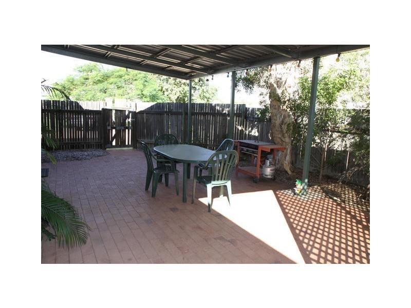 84 SHAMROCK ST, Blackall QLD 4472