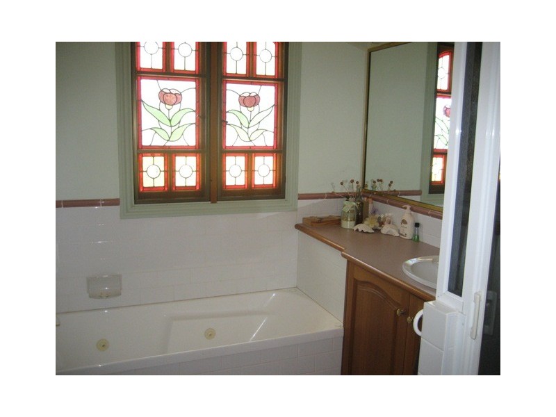 237B Northern Road, Roma QLD 4455