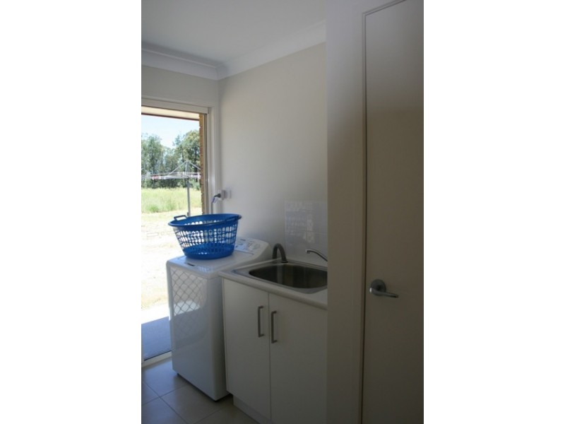 L1 CNR DAWSON/DAISY ST, Miles QLD 4415