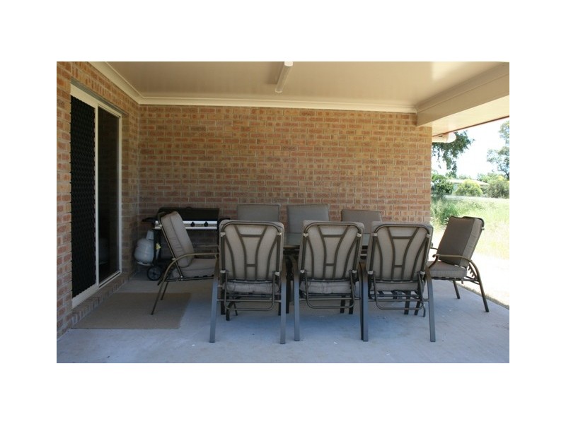 L1 CNR DAWSON/DAISY ST, Miles QLD 4415