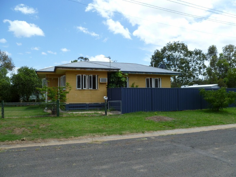 22 McEwan, Roma QLD 4455