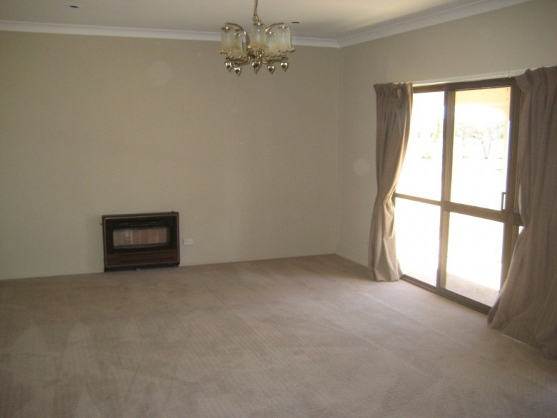 137 Sandalwood Avenue, Dalby QLD 4405