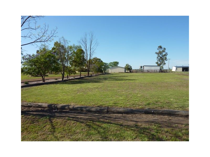 137 Sandalwood Avenue, Dalby QLD 4405