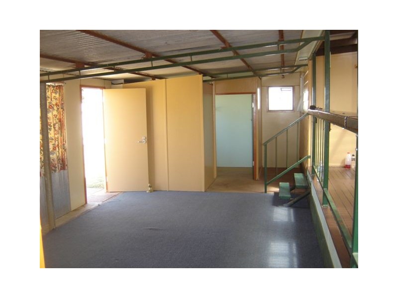 4 Brolga St, Quilpie QLD 4480