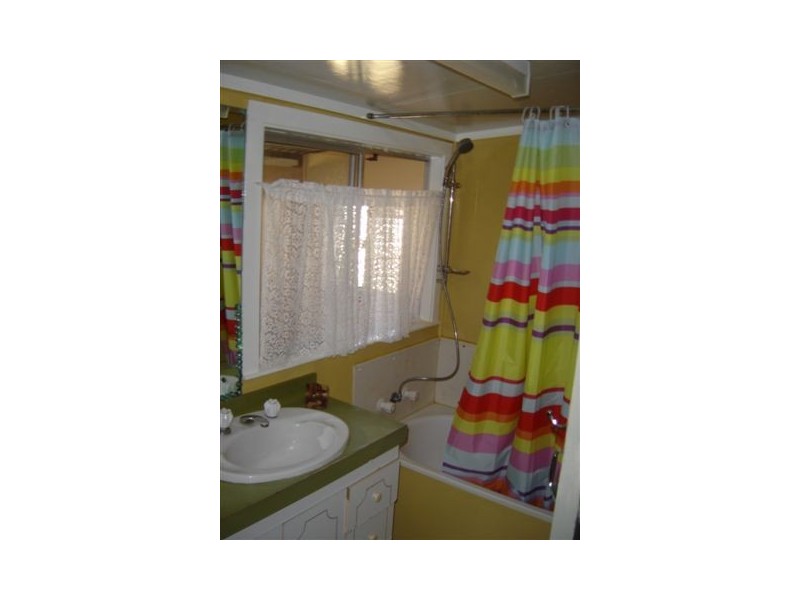 4 Brolga St, Quilpie QLD 4480