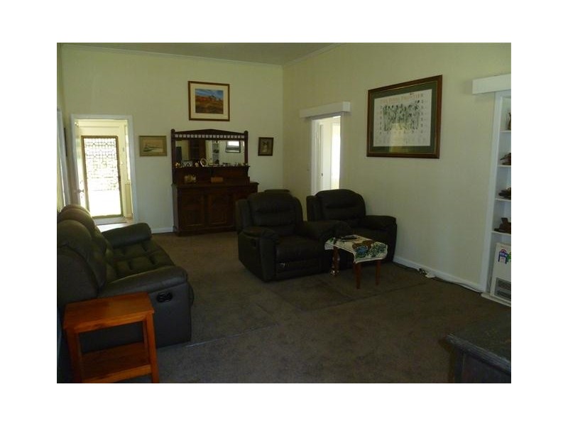 36 – 38 Lovell street, Roma QLD 4455