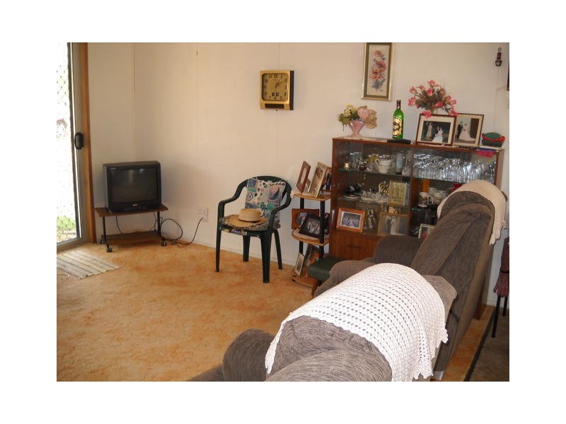 72 Ivan, Surat QLD 4417