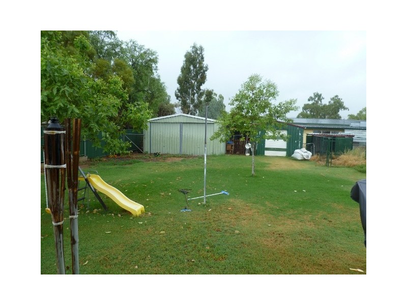 32 SOUTTER, Roma QLD 4455