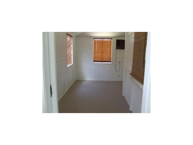 285-287 Alfred Street, St George QLD 4487