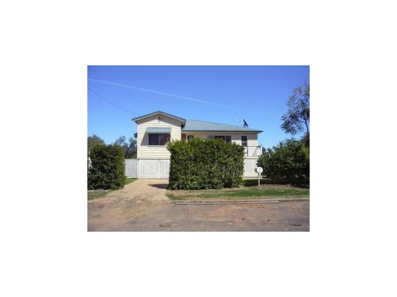 24 CORDELIA STREET, Surat QLD 4417