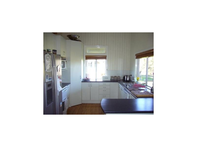 24 CORDELIA STREET, Surat QLD 4417